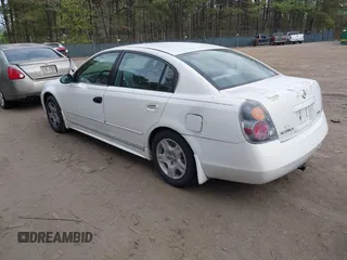 2003 Nissan Altima S with VIN 1N4AL11DX3C116530, listed as a IAAI auction lot 41885861 with 164,880 mi miles. Bid and sale history available at carsss.com. Image 3.