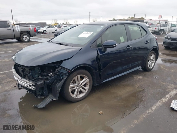 2021 Toyota Corolla Hatchback SE with VIN JTND4MBE8M3107240, listed as a IAAI auction lot 41570554 with 35,583 mi miles. Bid and sale history available at carsss.com. Image 2.