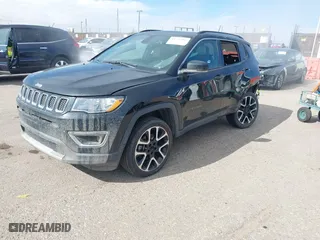 2018 Jeep Compass Limited with VIN 3C4NJDCB4JT298547, listed as a IAAI auction lot 41733315 with 82,972 mi miles. Bid and sale history available at carsss.com. Image 17.