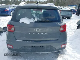2021 Hyundai Venue Denim z VIN KMHRC8A31MU093143, wystawiony jako IAAI lot #41541572 z przebiegiem 24 804 mil mil oraz . Historia ofert i sprzedaży dostępna na DreamBid. Obrazek 17.