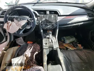 2018 Honda Civic EX-L z VIN JHMFC1F73JX036221, wystawiony jako Copart lot #55457815 z przebiegiem 81 368 mil mil oraz Szkoda całkowita • Salvage title. Historia ofert i sprzedaży dostępna na DreamBid. Obrazek 8.