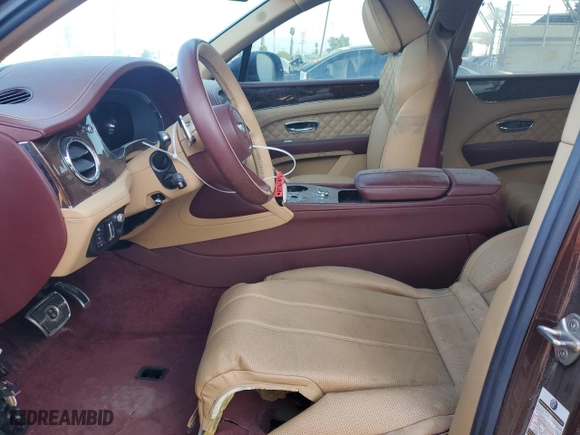 2021 Bentley Bentayga V8 with VIN SJAAM2ZV1MC037602, listed as a Copart auction lot 84973104 with 0 miles and Salvage Title. Bid and sale history available at carsss.com. Image 7.