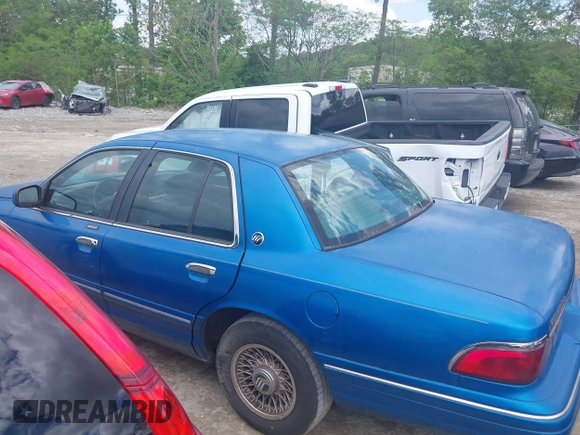 1996 Mercury Grand Marquis LS z VIN 2MELM75W0TX655576, wystawiony jako IAAI lot #42059805 z przebiegiem 46 837 mil mil oraz . Historia ofert i sprzedaży dostępna na DreamBid. Obrazek 14.