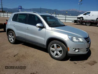 2010 Volkswagen Tiguan S с VIN WVGBV7AXXAW520599, выставлен на аукционе Copart как лот 62006315 с пробегом 143 877 миль миль и Чистый • Clean title. История ставок и продаж доступна на DreamBid. Изображение 4.