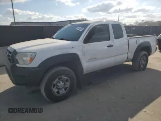 2013 Toyota Tacoma PreRunner with VIN 5TFTU4GN6DX041921, listed as a Copart auction lot 44636685 with 209,818 mi miles and Clean Title. Bid and sale history available at carsss.com. Image 1.