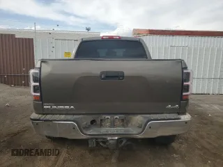 2008 Toyota Tundra z VIN 5TFDV54108X037362, wystawiony jako Copart lot #53732435 z przebiegiem 199 711 mil mil oraz Szkoda całkowita • Salvage title. Historia ofert i sprzedaży dostępna na DreamBid. Obrazek 6.