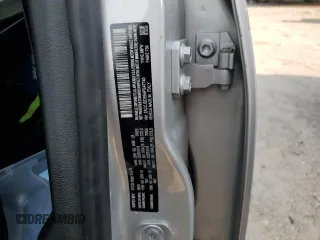 2017 Jeep Renegade Limited z VIN ZACCJBDB5HPE47740, wystawiony jako Copart lot #59177815 z przebiegiem Nie podano mil oraz Szkoda całkowita • Salvage title. Historia ofert i sprzedaży dostępna na DreamBid. Obrazek 13.
