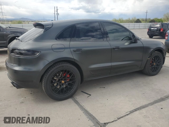 2018 Porsche Macan GTS z VIN WP1AG2A5XJLB62156, wystawiony jako Copart lot #55142585 z przebiegiem 71 418 mil mil oraz Szkoda całkowita • Salvage title. Historia ofert i sprzedaży dostępna na DreamBid. Obrazek 3.