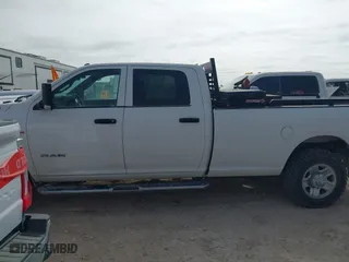 2022 Ram 2500 Tradesman with VIN 3C6UR5HL5NG155348, listed as a IAAI auction lot 41558324 with 118,500 mi miles. Bid and sale history available at carsss.com. Image 14.