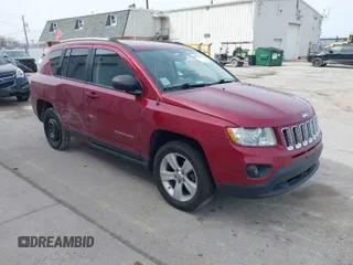 2012 Jeep Compass Latitude with VIN 1C4NJCEB5CD579045, listed as a IAAI auction lot 41863820 with 118,282 mi miles and . Bid and sale history available at carsss.com. Image 1.