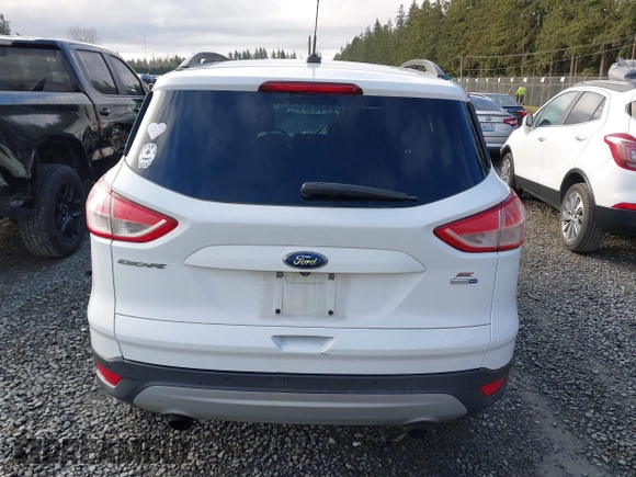 2016 Ford Escape SE z VIN 1FMCU9G96GUC15858, wystawiony jako IAAI lot #41799156 z przebiegiem 162 033 mil mil oraz . Historia ofert i sprzedaży dostępna na DreamBid. Obrazek 17.