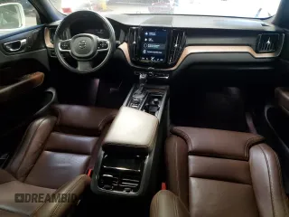 2021 Volvo XC60 Inscription with VIN YV4102RL5M1851074, listed as a Copart auction lot 86310574 with 41,535 mi miles and Salvage title. Bid and sale history available at DreamBid. Image 8.