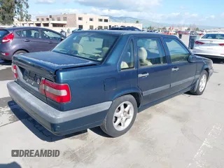 1996 Volvo 850 с VIN YV1LS5516T2280158, выставлен на аукционе IAAI как лот 41927862 с пробегом 278 922 миль миль и . История ставок и продаж доступна на DreamBid. Изображение 4.