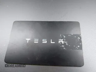 2025 Tesla Model 3 Long Range z VIN 5YJ3E1EB9SF904223, wystawiony jako IAAI lot #41611201 z przebiegiem 690 mil mil oraz . Historia ofert i sprzedaży dostępna na DreamBid. Obrazek 11.