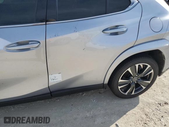 2024 Lexus UX 250h Premium с VIN JTHP6JBH4R2164664, выставлен на аукционе Copart как лот 73791184 с пробегом 4 867 миль миль и На запчасти • Non repairable. История ставок и продаж доступна на DreamBid. Изображение 12.