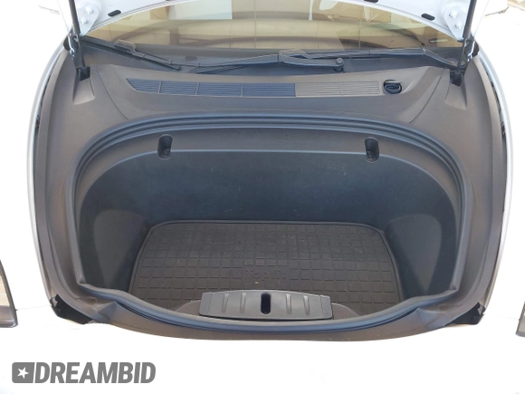 2020 Tesla Model 3 Performance z VIN 5YJ3E1EC2LF624900, wystawiony jako IAAI lot #42127589 z przebiegiem 36 758 mil mil oraz . Historia ofert i sprzedaży dostępna na DreamBid. Obrazek 10.