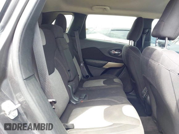 2018 Jeep Cherokee Latitude with VIN 1C4PJLCB2JD595549, listed as a IAAI auction lot 42132845 with 139,819 mi miles and . Bid and sale history available at DreamBid. Image 8.