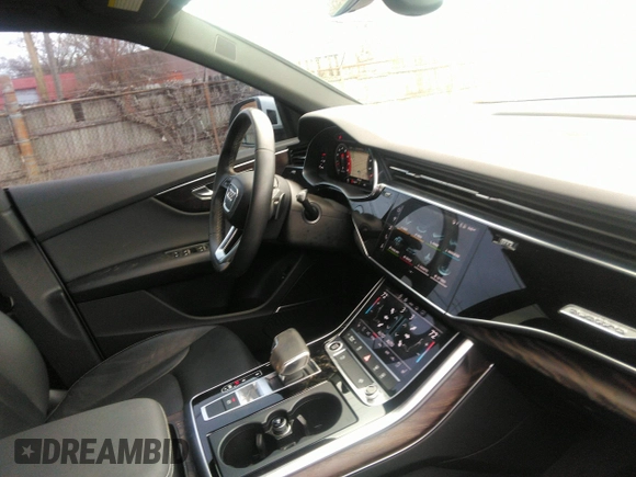 2021 Audi Q8 Premium Plus with VIN WA1EVAF11MD005634, listed as a IAAI auction lot 41919643 with 36,392 mi miles. Bid and sale history available at carsss.com. Image 5.