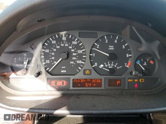 2004 BMW 3 Series 325xi with VIN WBAEU33404PR08565, listed as a Copart auction lot 57865215 with 253,784 mi miles and Salvage title. Bid and sale history available at DreamBid. Image 9.