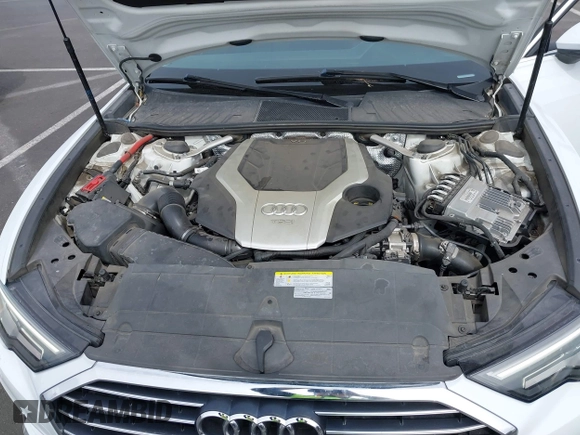 2019 Audi A6 Premium Plus with VIN WAUL2AF28KN022417, listed as a IAAI auction lot 41741395 with 61,767 mi miles. Bid and sale history available at carsss.com. Image 10.