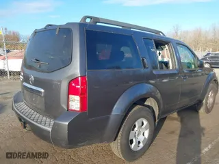 2010 Nissan Pathfinder SE with VIN 5N1AR1NBXAC618786, listed as a IAAI auction lot 40906301 with 217,190 mi miles. Bid and sale history available at carsss.com. Image 4.
