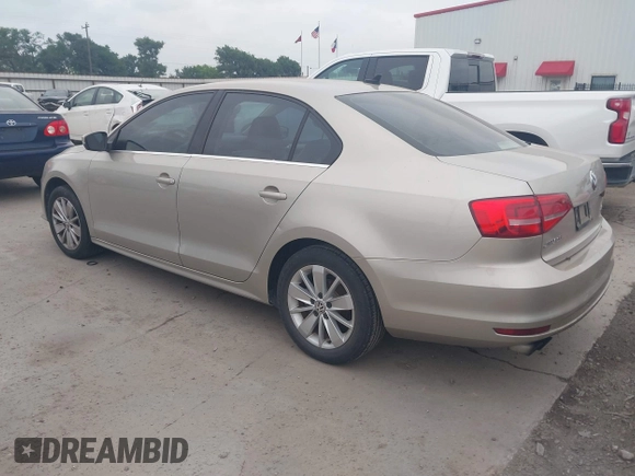 2015 Volkswagen Jetta Sedan 1.8T SE w/Connectivity with VIN 3VWD07AJ0FM231873, listed as a IAAI auction lot 42142327 with 156,230 mi miles. Bid and sale history available at carsss.com. Image 3.