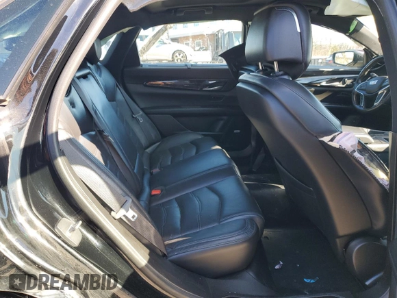2018 Cadillac CT6 Luxury RWD z VIN 1G6KC5RX6JU159177, wystawiony jako Copart lot #45175175 z przebiegiem 134 346 mil mil oraz Czysty tytuł • Clean title. Historia ofert i sprzedaży dostępna na DreamBid. Obrazek 10.
