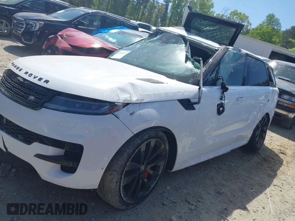 2024 Land Rover Range Rover Sport Dynamic SE with VIN SAL1L9FU9RA405431, listed as a IAAI auction lot 42051512 with 21,799 mi miles and . Bid and sale history available at DreamBid. Image 14.