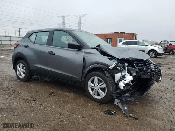 2024 Nissan Kicks S with VIN 3N1CP5BV4RL590088, listed as a Copart auction lot 47679995 with 910 mi miles and Salvage Title. Bid and sale history available at carsss.com. Image 4.
