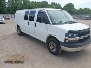 2006 Chevrolet Express Cargo with VIN 1GCHG39U061272993, listed as a IAAI auction lot 42612701 with 413,642 mi miles and . Bid and sale history available at DreamBid. Image 1.