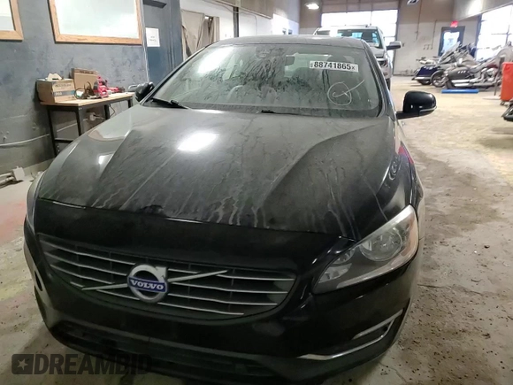 2015 Volvo S60 T5 Premier z VIN YV1612TK3F2356840, wystawiony jako Copart lot #88741865 z przebiegiem 174 030 mil mil oraz Czysty tytuł • Clean title. Historia ofert i sprzedaży dostępna na DreamBid. Obrazek 10.