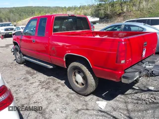 1997 Chevrolet Silverado 1500 with VIN 2GCEK19R8V1294816, listed as a IAAI auction lot 41811140 with 142,582 mi miles and . Bid and sale history available at DreamBid. Image 3.