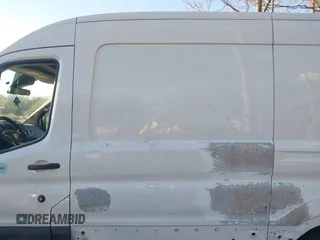 2019 Ford Transit with VIN 1FTYE1CM6KKA74930, listed as a IAAI auction lot 41020843 with 104,218 mi miles and . Bid and sale history available at DreamBid. Image 14.