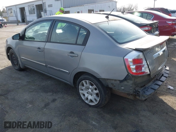 2011 Nissan Sentra SR with VIN 3N1AB6AP8BL636591, listed as a IAAI auction lot 41617595 with 189,995 mi miles and . Bid and sale history available at DreamBid. Image 3.