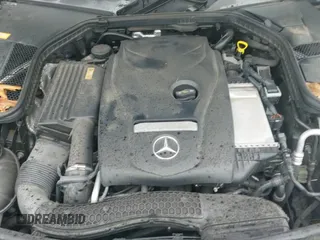 2017 Mercedes-Benz C 300 z VIN WDDWJ4KB8HF353968, wystawiony jako IAAI lot #42336137 z przebiegiem 48 454 mil mil oraz . Historia ofert i sprzedaży dostępna na DreamBid. Obrazek 20.