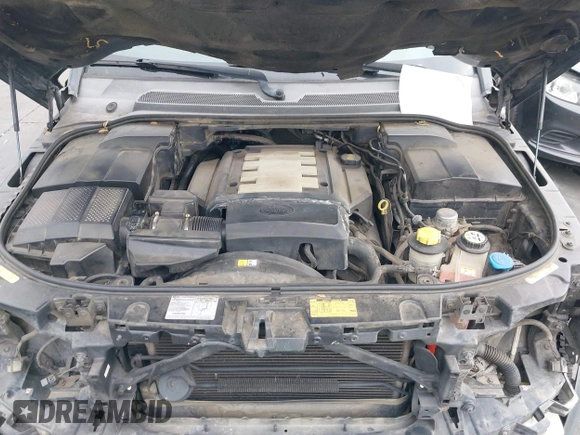 2007 Land Rover LR3 HSE with VIN SALAG25417A438692, listed as a IAAI auction lot 42585260 with 137,175 mi miles and . Bid and sale history available at DreamBid. Image 10.