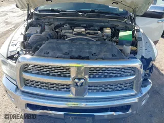2018 Ram 2500 Laramie with VIN 3C6UR5NL0JG370294, listed as a IAAI auction lot 41637107 with 153,041 mi miles. Bid and sale history available at carsss.com. Image 10.