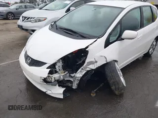 2010 Honda Fit Sport с VIN JHMGE8H41AS015052, выставлен на аукционе IAAI как лот 41364435 с пробегом 109 352 миль миль и . История ставок и продаж доступна на DreamBid. Изображение 6.