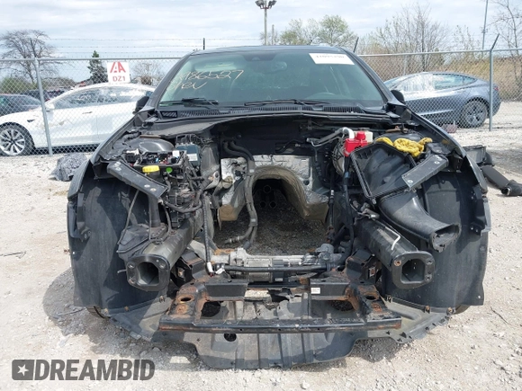 2014 Chevrolet SS with VIN 6G3F15RW3EL929877, listed as a IAAI auction lot 42095290 with Not provided miles and . Bid and sale history available at DreamBid. Image 13.