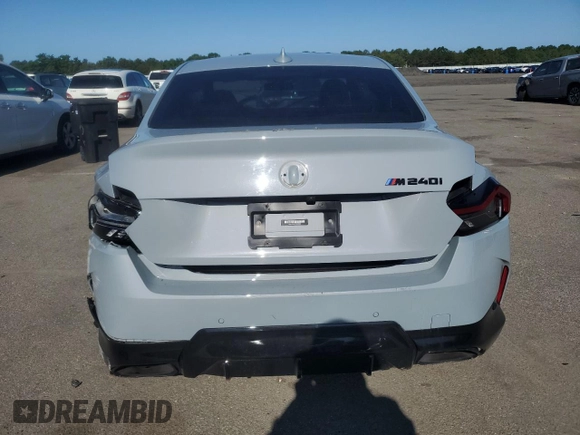 2022 BMW 2 Series M240i xDrive with VIN 3MW53CM09N8C66684, listed as a Copart auction lot 61736535 with 26,905 mi miles and Salvage title. Bid and sale history available at DreamBid. Image 6.