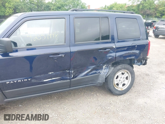 2016 Jeep Patriot Sport z VIN 1C4NJRBB1GD520524, wystawiony jako IAAI lot #42351998 z przebiegiem 200 210 mil mil oraz . Historia ofert i sprzedaży dostępna na DreamBid. Obrazek 6.