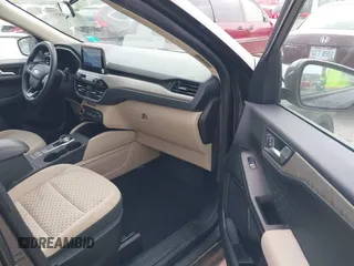 2020 Ford Escape SE с VIN 1FMCU9G6XLUC23154, выставлен на аукционе IAAI как лот 42415021 с пробегом 26 957 миль миль и . История ставок и продаж доступна на DreamBid. Изображение 5.
