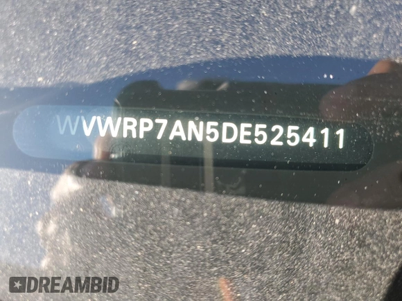 2013 Volkswagen CC Lux with VIN WVWRP7AN5DE525411, listed as a Copart auction lot 77148844 with 117,652 mi miles and Salvage Title. Bid and sale history available at DreamBid. Image 12.