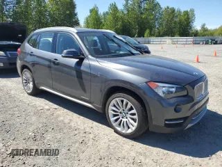 2013 BMW X1 xDrive28i z VIN WBAVL1C5XDVR89392, wystawiony jako Copart lot #55699185 z przebiegiem 127 856 mil mil oraz Czysty tytuł • Clean title. Historia ofert i sprzedaży dostępna na DreamBid. Obrazek 4.