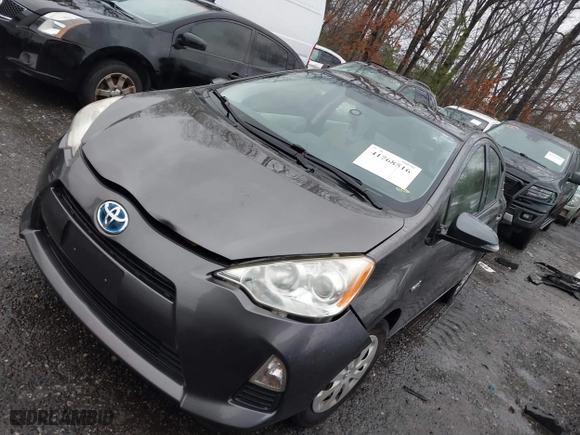 2013 Toyota Prius c One with VIN JTDKDTB32D1548295, listed as a IAAI auction lot 41768516 with 104,708 mi miles. Bid and sale history available at carsss.com. Image 21.
