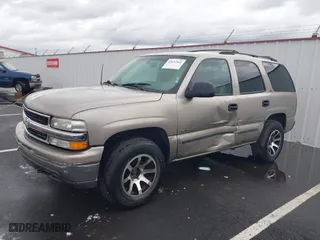 2000 Chevrolet New Tahoe LT with VIN 1GNEK13T2YJ189307, listed as a IAAI auction lot 41637442 with NaN miles. Bid and sale history available at carsss.com. Image 18.