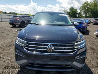 2024 Volkswagen Tiguan Wolfsburg Edition with VIN 3VVAB7AX2RM229276, listed as a Copart auction lot 60845445 with 859 mi miles and Salvage title. Bid and sale history available at DreamBid. Image 5.