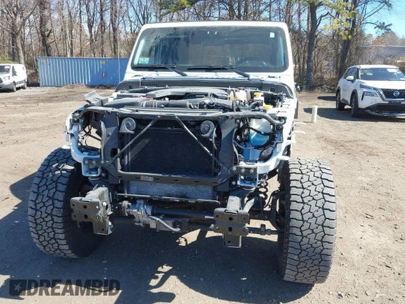 2020 Jeep Gladiator Rubicon with VIN 1C6JJTBG1LL181875, listed as a IAAI auction lot 41722037 with 51,037 mi miles and . Bid and sale history available at DreamBid. Image 13.