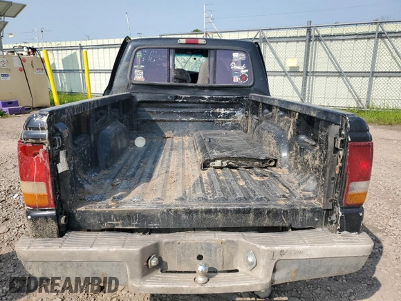 1996 Ford Ranger XL z VIN 1FTCR10A1TPA94371, wystawiony jako Copart lot #58902745 z przebiegiem 251 304 mil mil oraz Szkoda całkowita • Salvage title. Historia ofert i sprzedaży dostępna na DreamBid. Obrazek 6.