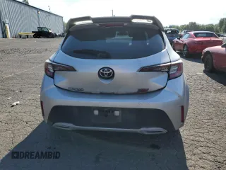 2019 Toyota Corolla Hatchback SE with VIN JTNK4RBE1K3012911, listed as a Copart auction lot 63495504 with 33,589 mi miles and Salvage Title. Bid and sale history available at carsss.com. Image 6.
